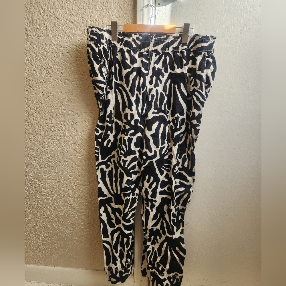H&M Black and White Printed linen wide leg Pants
